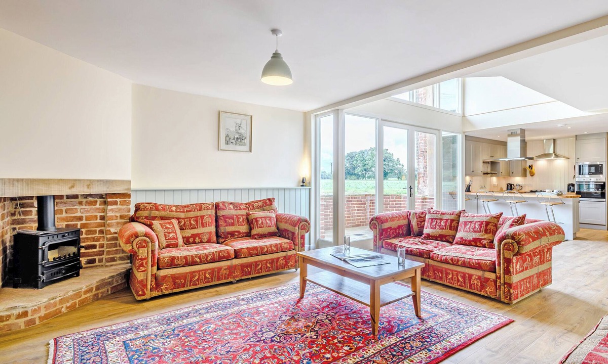 Irstead Cottage | 5 bedroom accommodation in Westwick