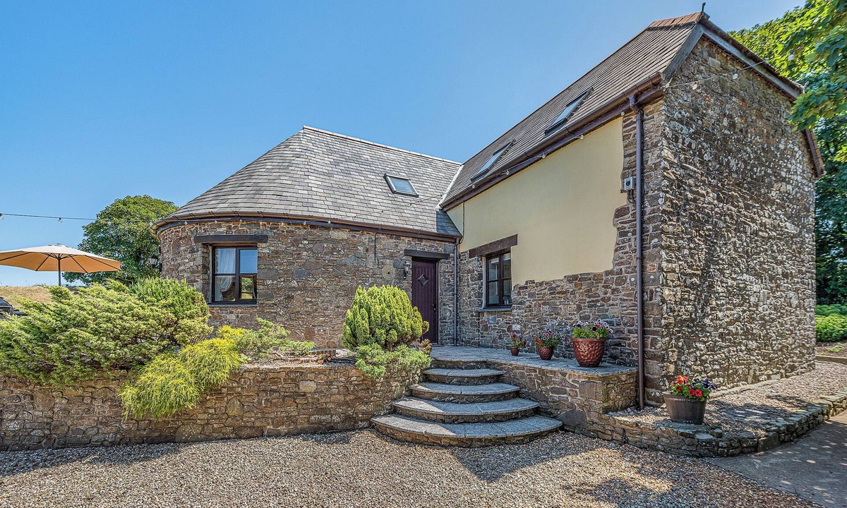 Hartland Cottage | 5 bedroom accommodation in Hartland, Bideford