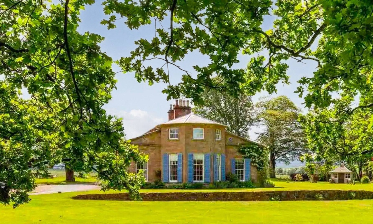 Kirkmichael Cottage | 5 bedroom accommodation in Maybole