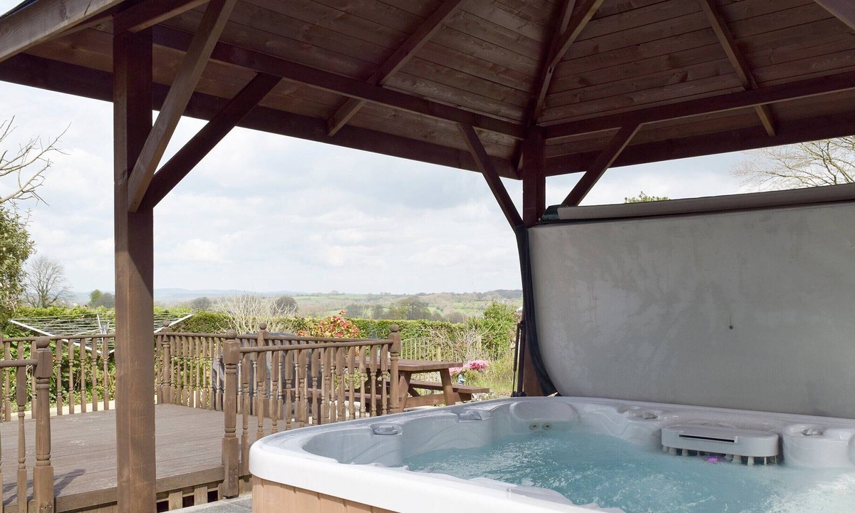 Narberth Cottage | 5 bedroom accommodation in Narberth