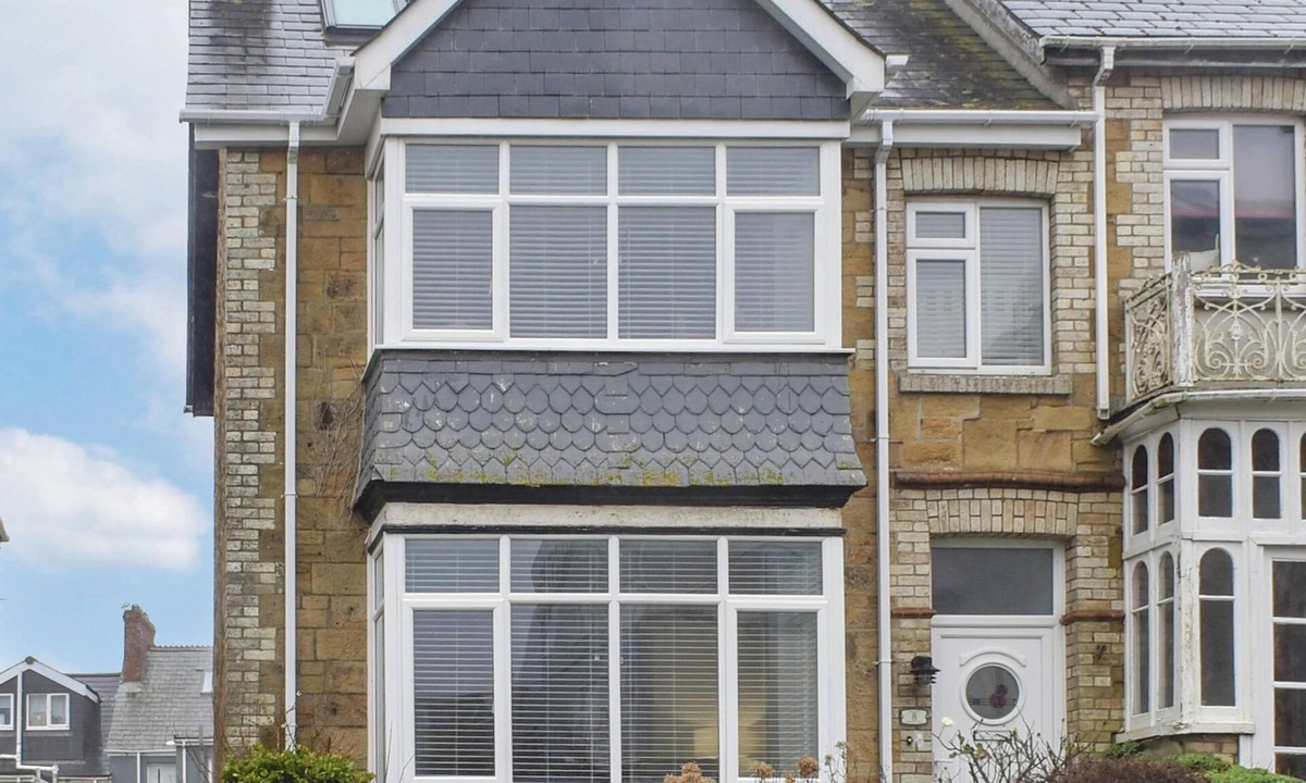 Newquay City Centre Cottage | 5 bedroom accommodation in Newquay