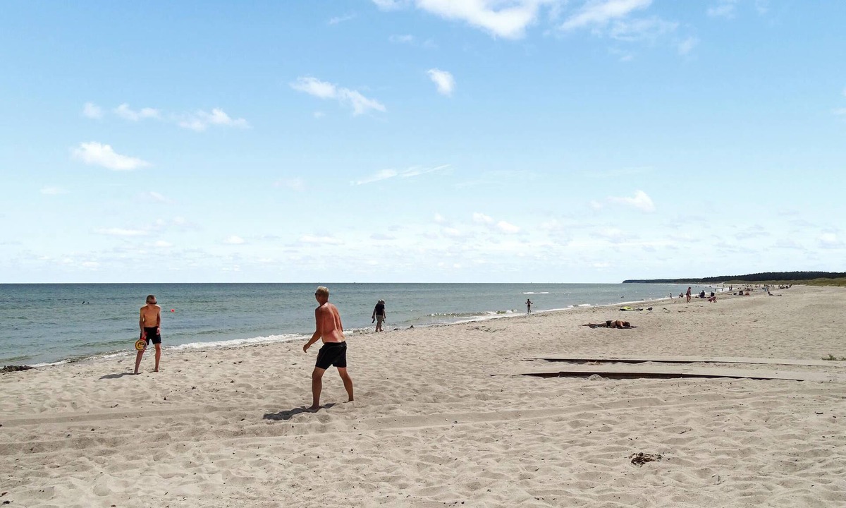 Grena Strand House | 5 bedroom accommodation in Grenaa