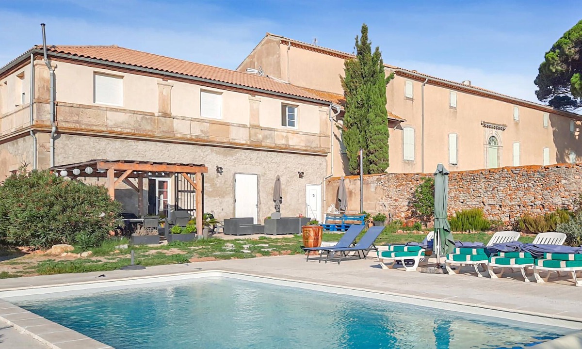 Vendres House | 5 bedroom accommodation in Vendres