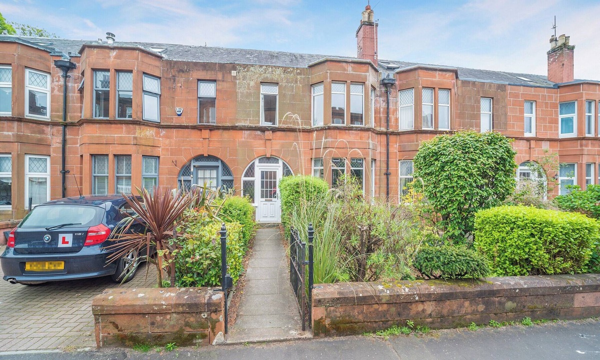 Largs Cottage | 5 bedroom accommodation in Largs