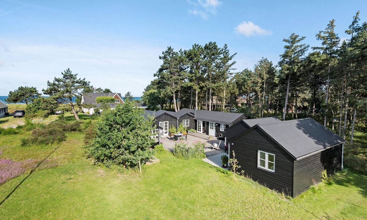 Frolunde House | 5 bedroom awesome home in Slagelse