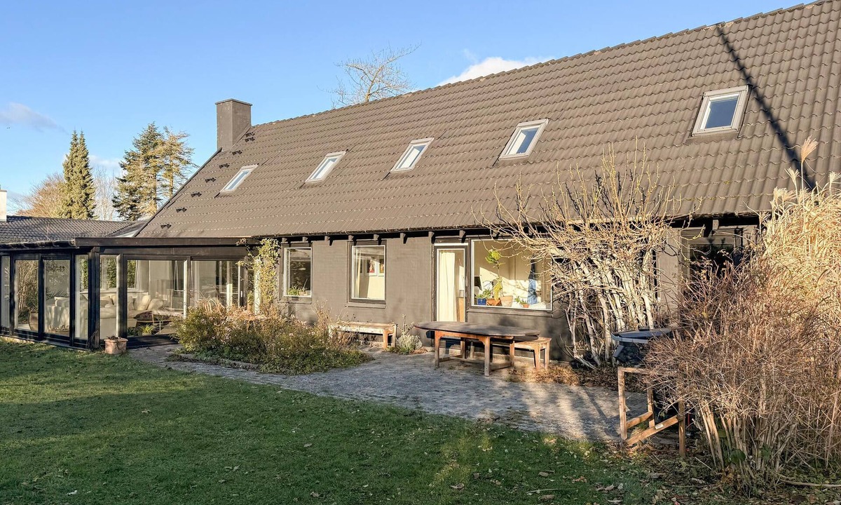 Smidstrup Strand House | 5 bedroom beautiful home in Gilleleje