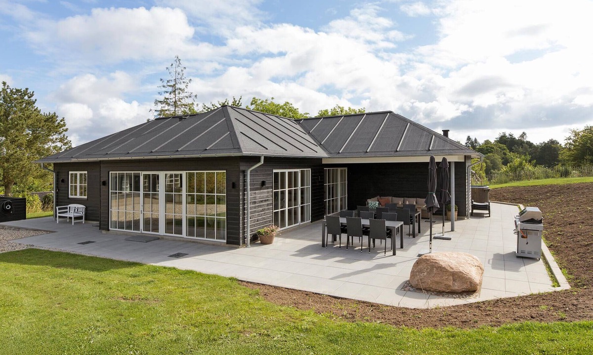 Egsmark Strand House | 5 bedroom cozy home in Ebeltoft