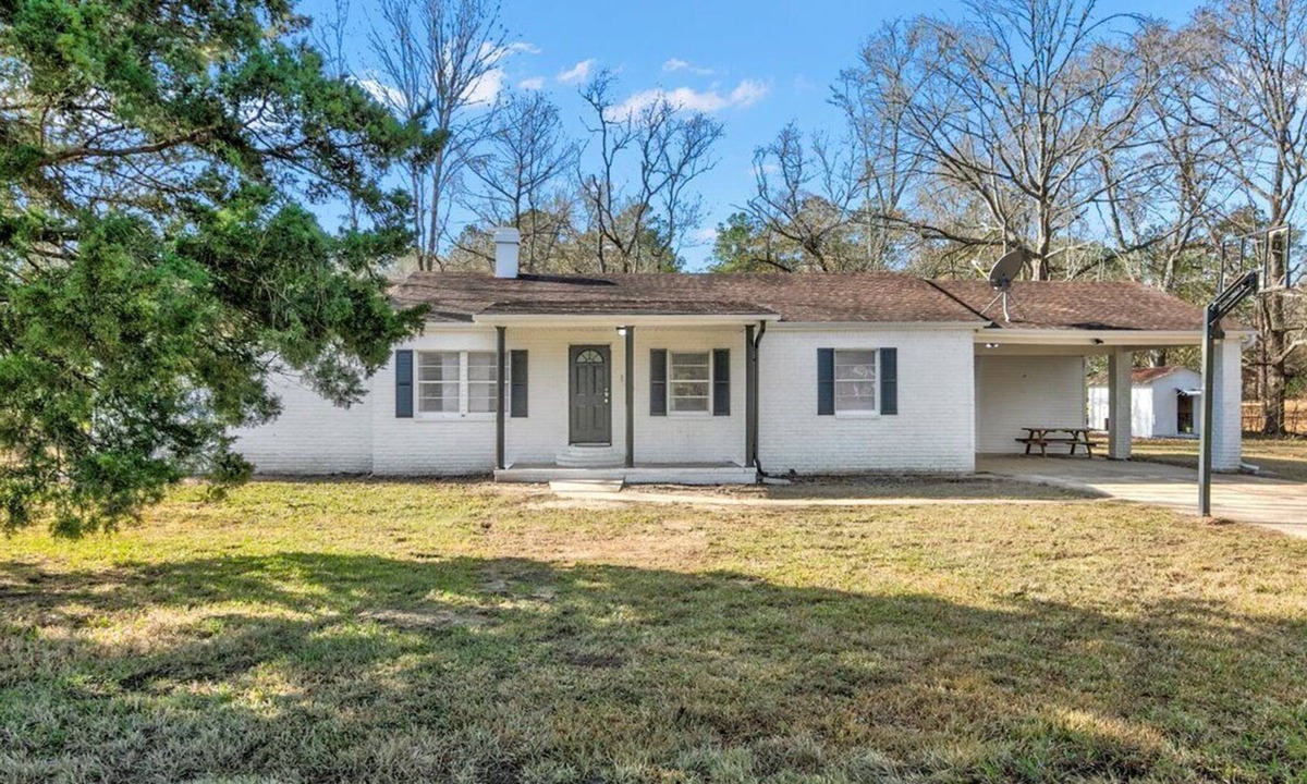 Voth House | 5 bedroom home in Vidor