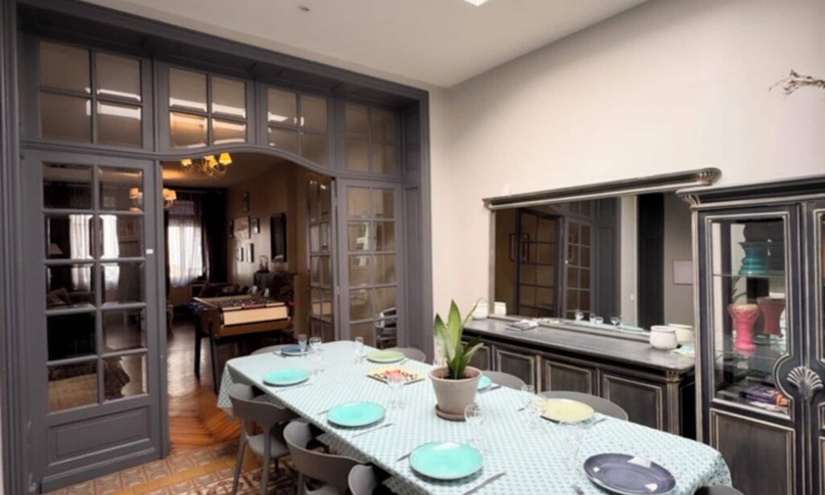 Roubaix House | 5 bedroom house and courtyard - 1930's Roubaix