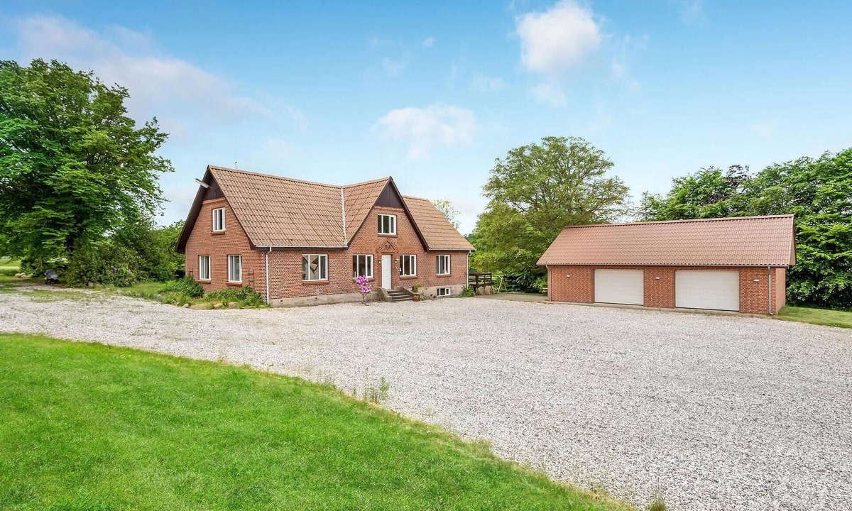 Grenaa House | 5 bedroom lovely home in Grenaa