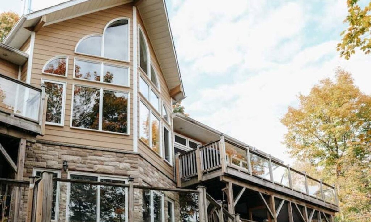 Utterson Cottage | 5 bedroom Muskoka Lakeside Getaway
