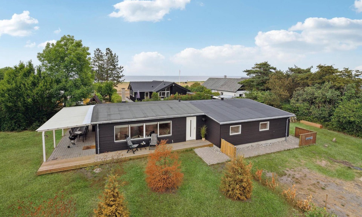 Vejlby Fed House | 5 bedroom nice home in Asperup