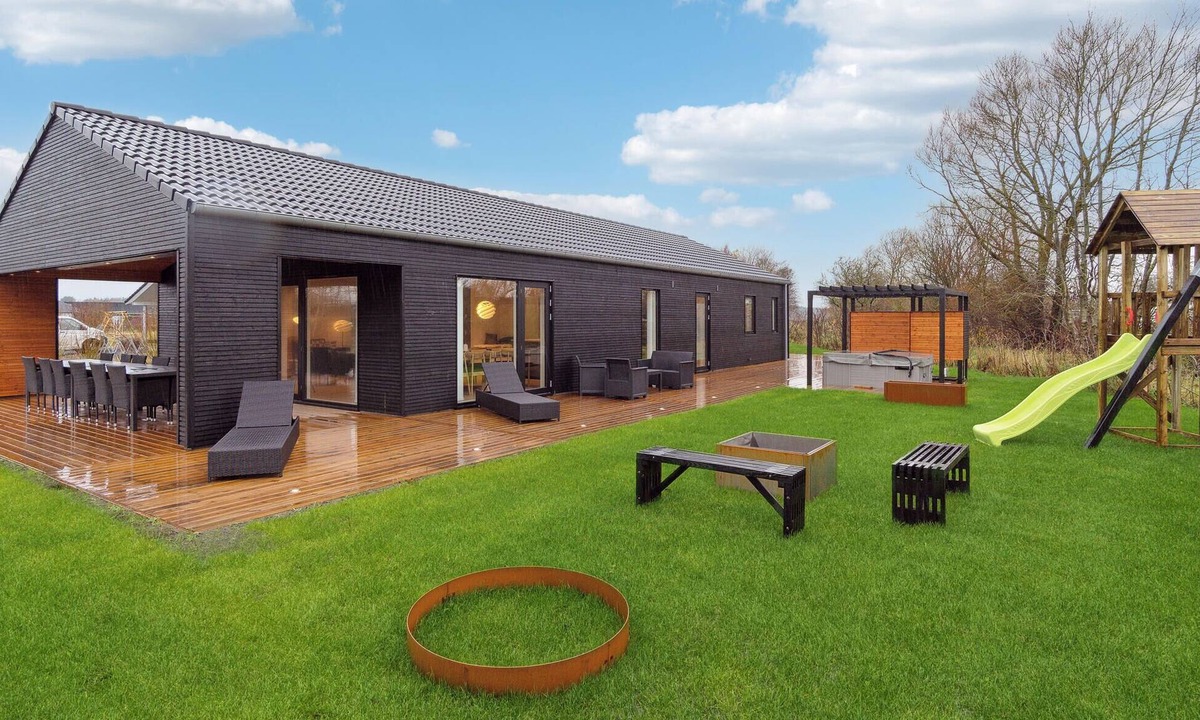 Nørre Hurup House | 5 bedroom nice home in Hadsund