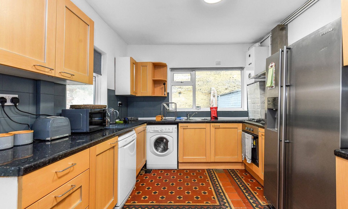 Sneinton House | 5 Bedroom Nottingham Gem