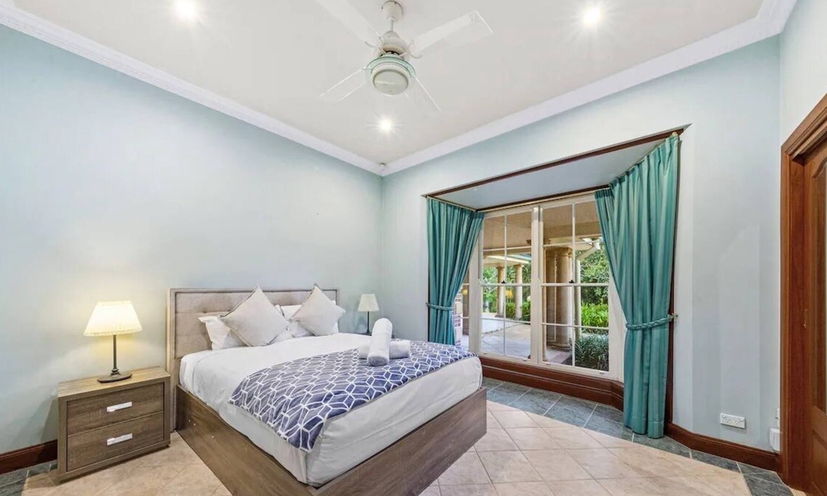 Dural House | 5 Beds Villa with Pool&Pond | Dural Masterpiece