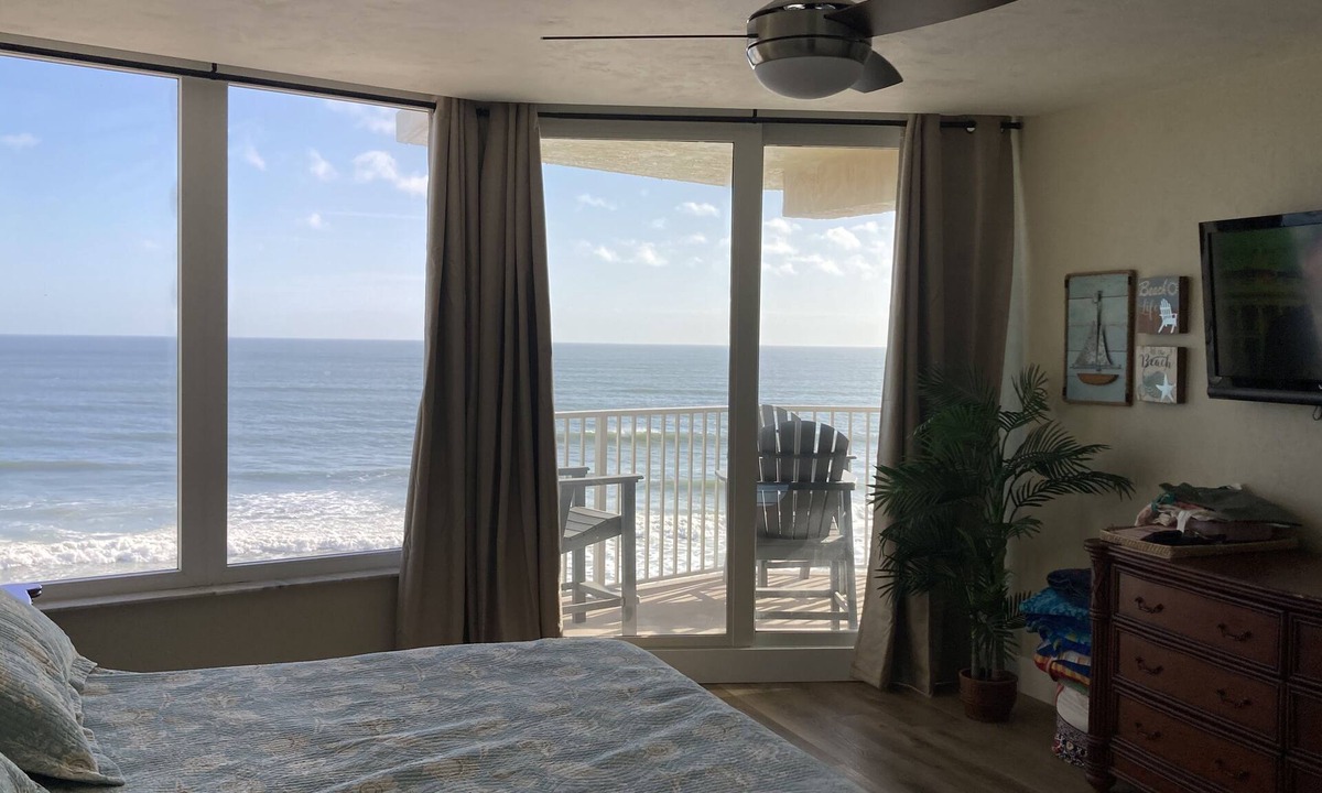 Ocean View Halifax Estates Condo | 5 Day rentals available - Illini South 403