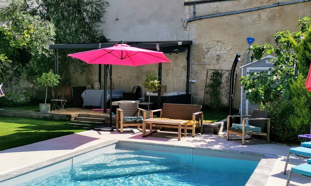 Le Lude Bed & Breakfast | 5 Grande Rue