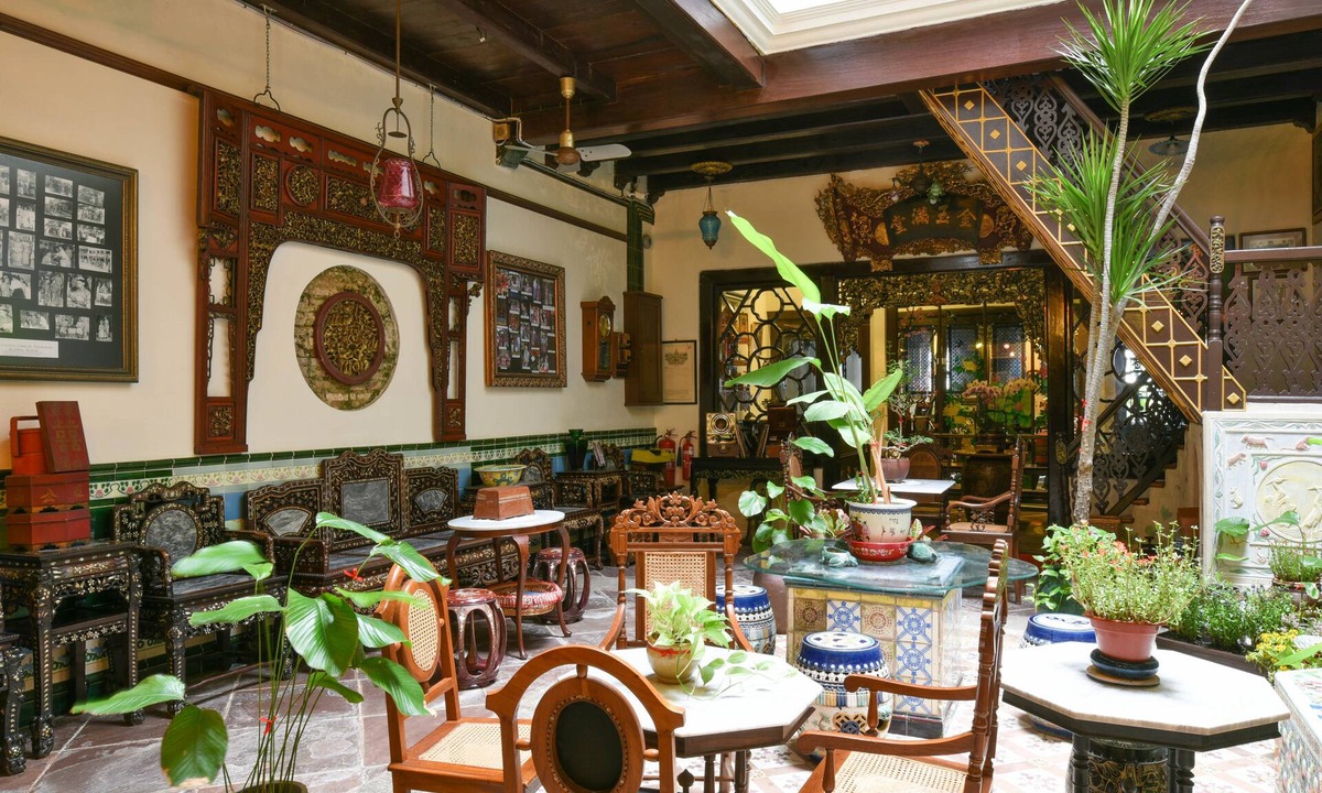 Taman Kota Laksamana Hotel | 5 Heeren