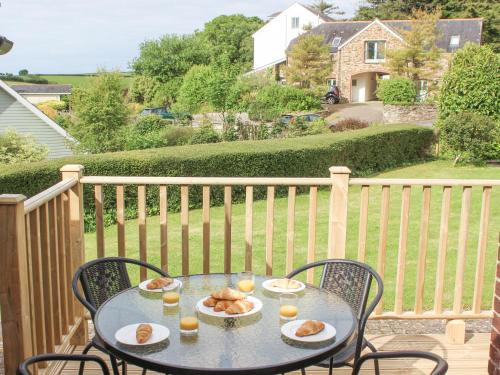 Bugford House | 5 Keeper's Cottage, Hillfield