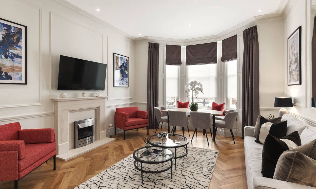 Campden Apartment | 5★ Kensington Apartment | Chic, Spacious, Prime Location