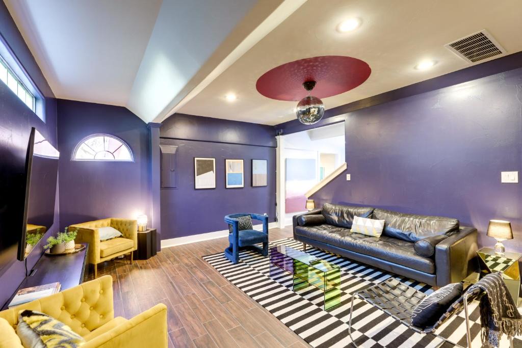 Montopolis House | 5 Mi to Dtwn Austin: Vibrant Home w/Patio