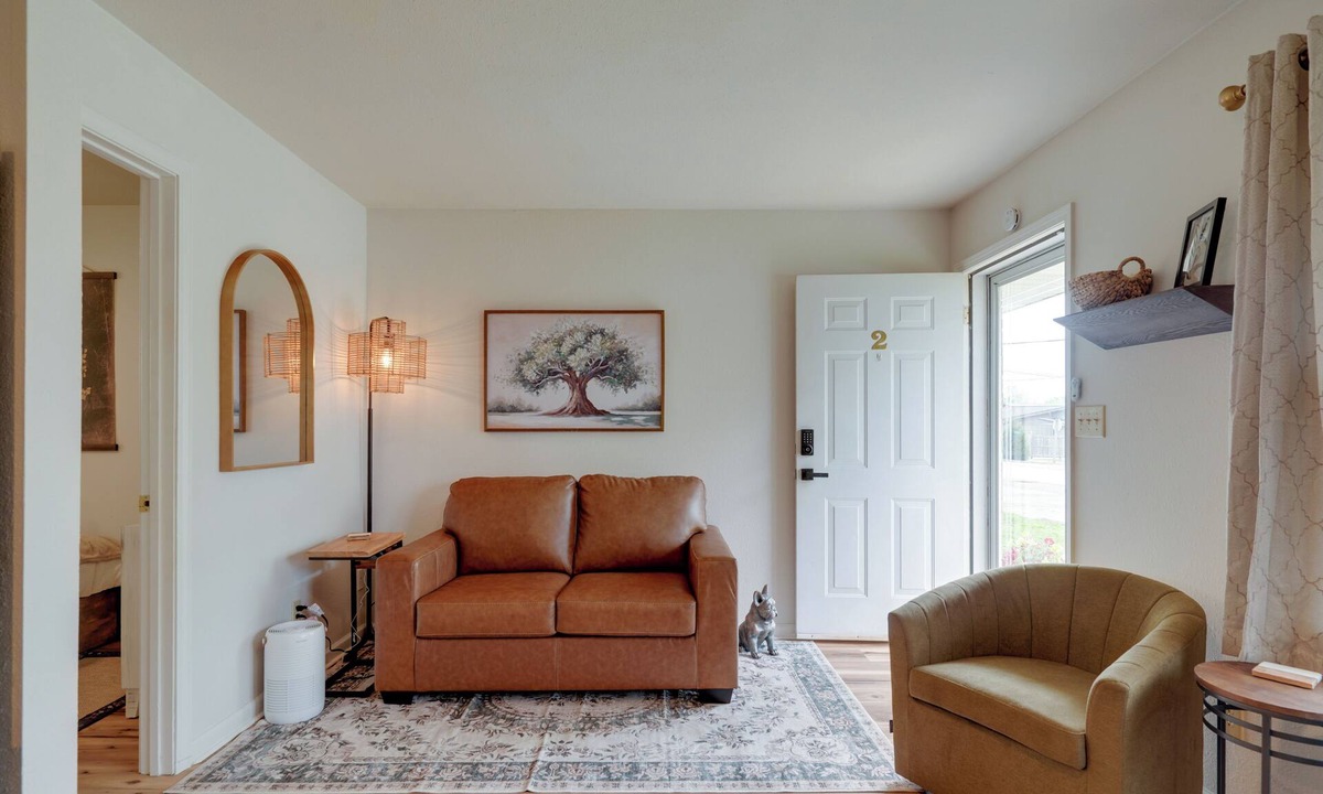 Ironton Condo | 5 Mi to Elephant Rocks State Park! Quaint Condo