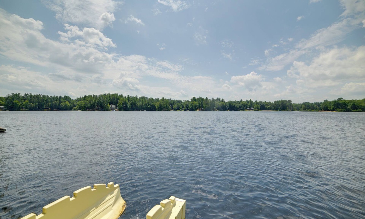 Hillsboro Cabin | 5 Mi to Fox State Forest: Lakefront Home w/Dock