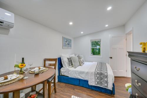 Danvers Apartment | 5 Mi to Salem: Furnished Patio at Danvers Studio!
