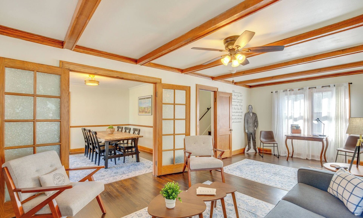 Independence House | 5 Mi to Stadium! Family-Friendly Independence Home