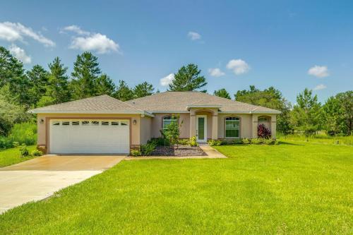 Brooksville House | 5 Mi to Weeki Wachee Springs! Poolside Retreat