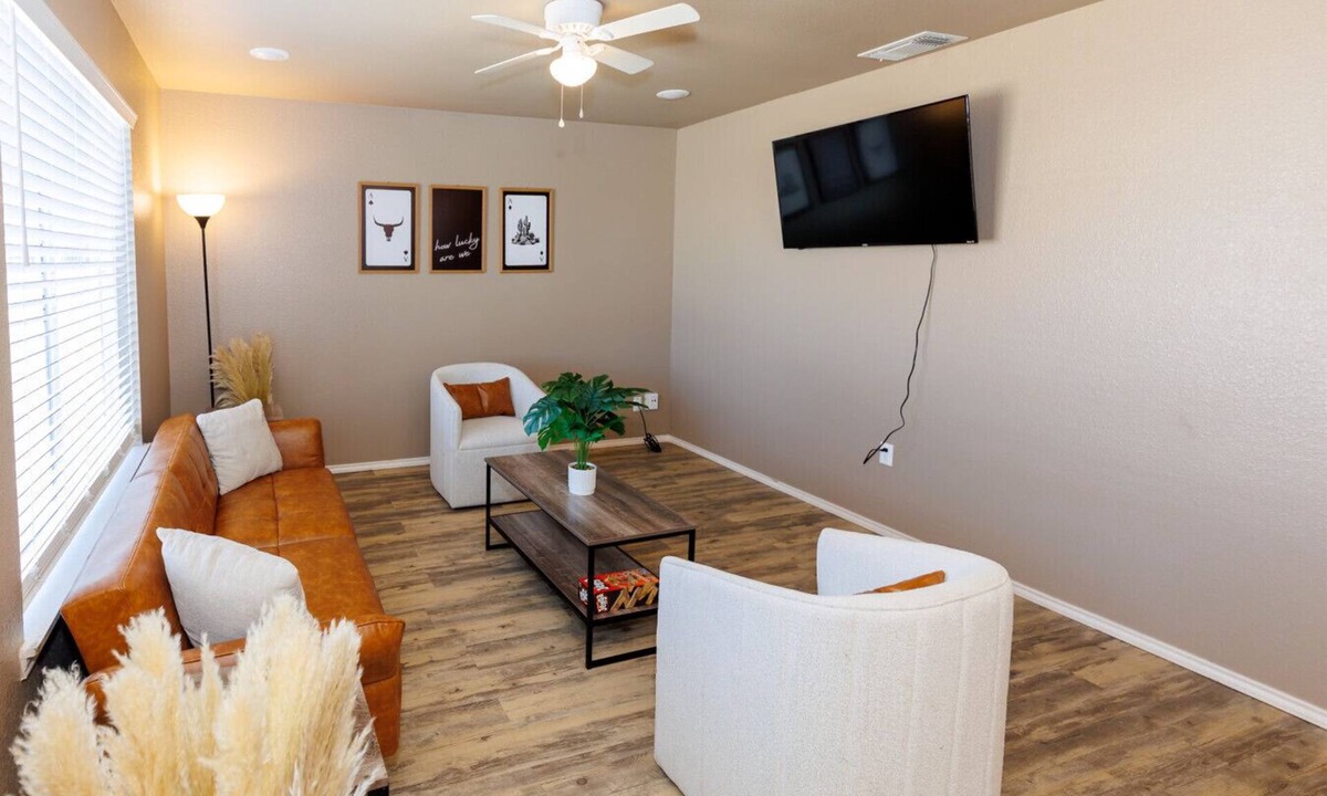 Lubbock House | 5 min to Lubbock Airport · 10 min to TTU · Budget