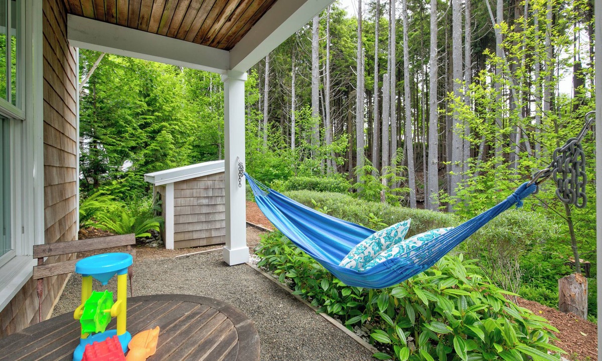 Seabrook House | 5 min. Walk to Town & Beach, Greenbelt Views + Private Backyard