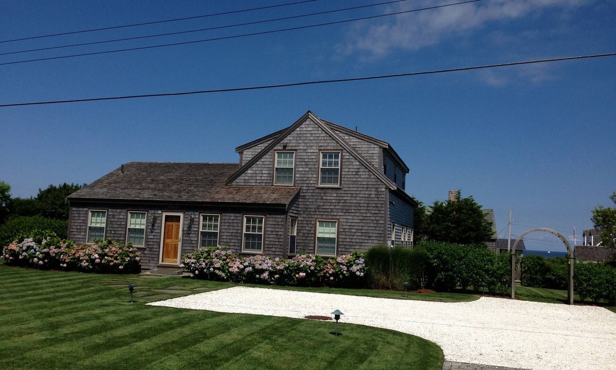 Madaket House | 5 Minute Walk to Beach, .plus central A/C.