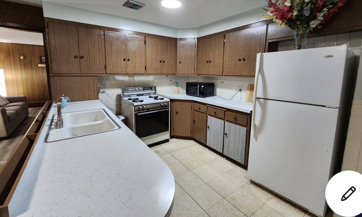 Cheektowaga House | 5 minutes from BUF Airport