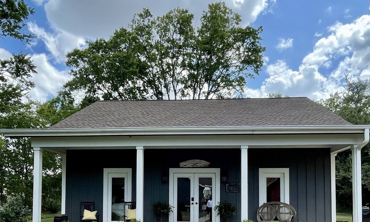 Carmine House | 5 minutes from Round Top! Convenient Antiquing Location