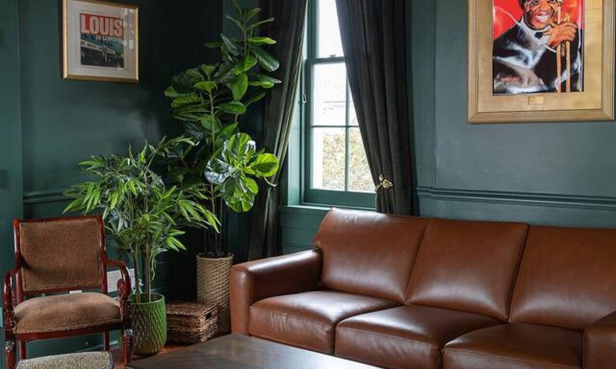 Faubourg Marigny Bed & Breakfast | 5 New Orleans Themed Units in FQ with Pool