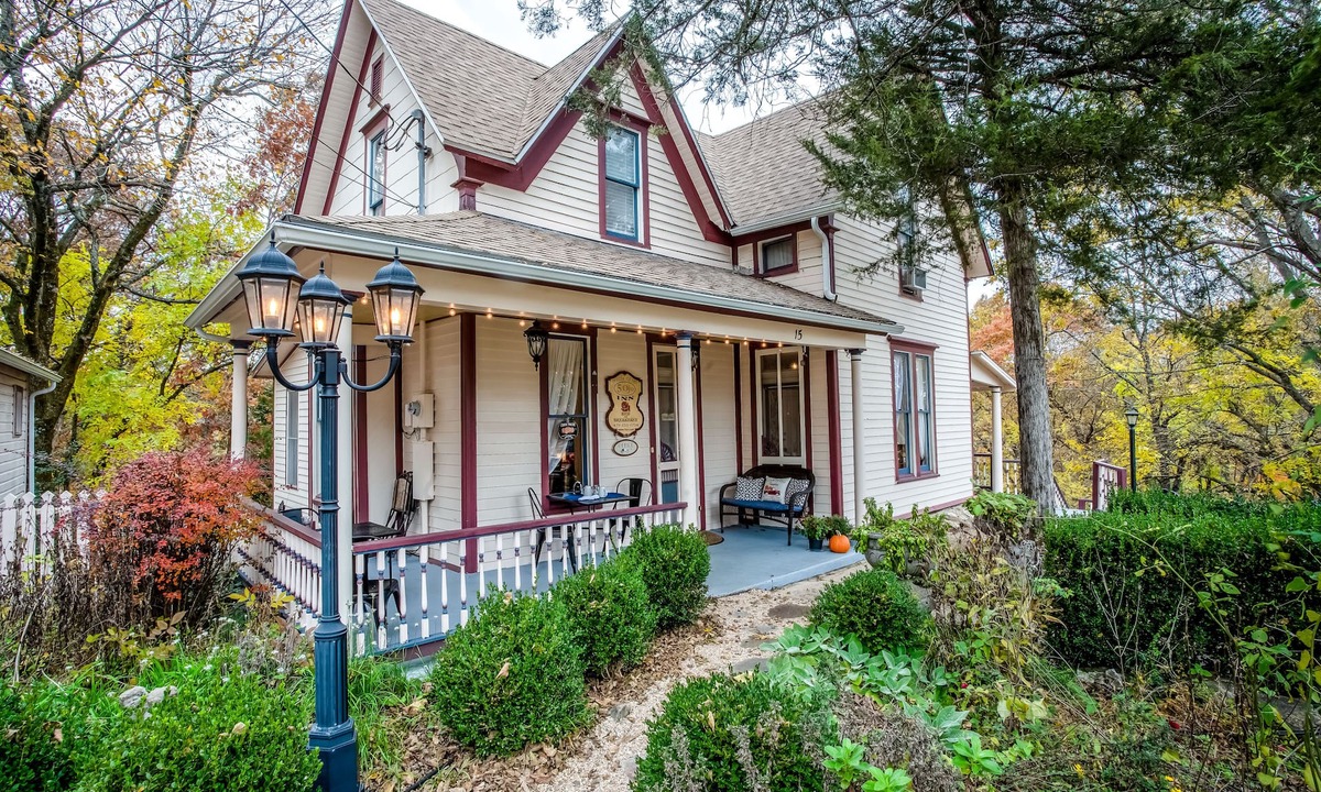 Eureka Springs Historic District Bed & Breakfast | 5 Ojo Inn Bed and Breakfast