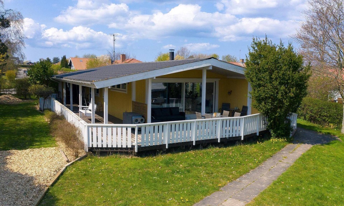 Havnsø House | 5 person holiday home in Føllenslev-By Traum