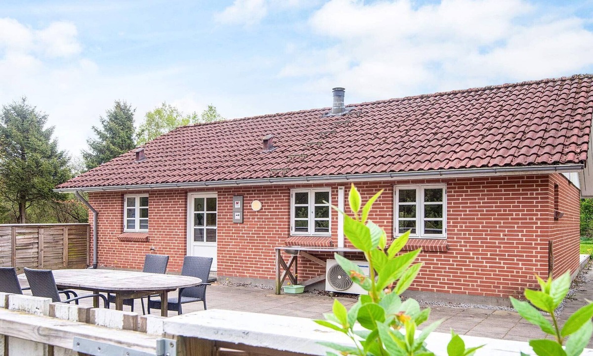 Skovgaarde House | 5 person holiday home in Herning