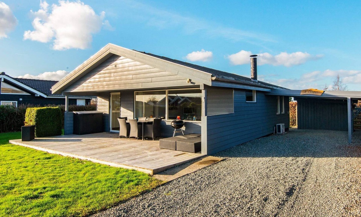 Hejlsminde House | 5 person holiday home in Hejls-By Traum