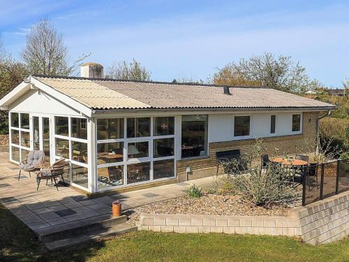Floutrup House | 5 person holiday home in Roslev