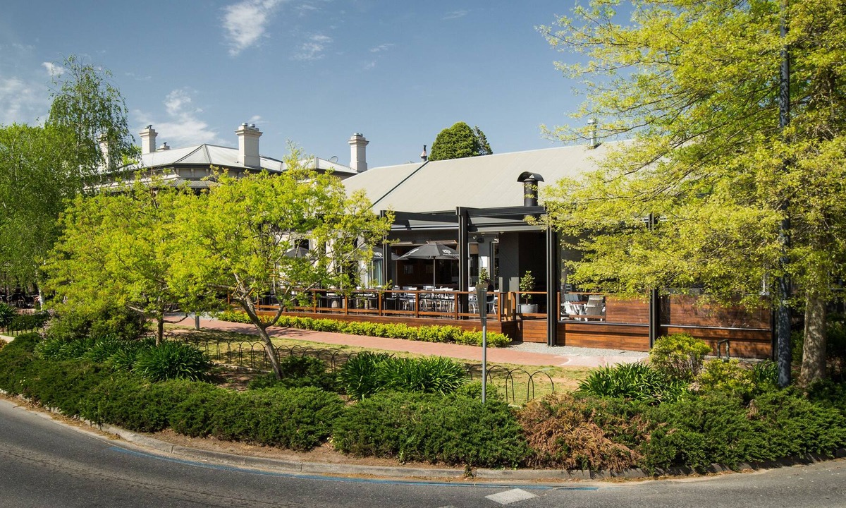 Stirling Bed & Breakfast | 5 Rooms At The Stirling Hotel