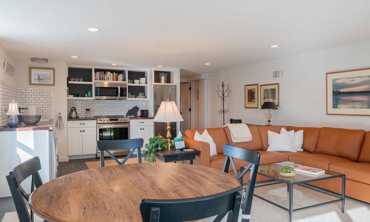 Back Cove House | 5 Star Back Cove Apartment with water view!