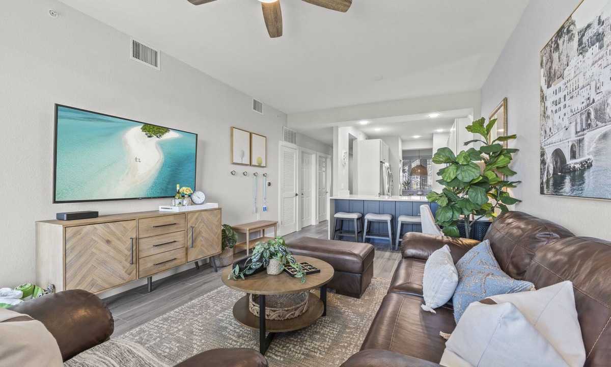 Naples Condo | 5-Star Deluxe Naples 2BD/2BR. Resort Pool. Stay & Play Complementary Golf