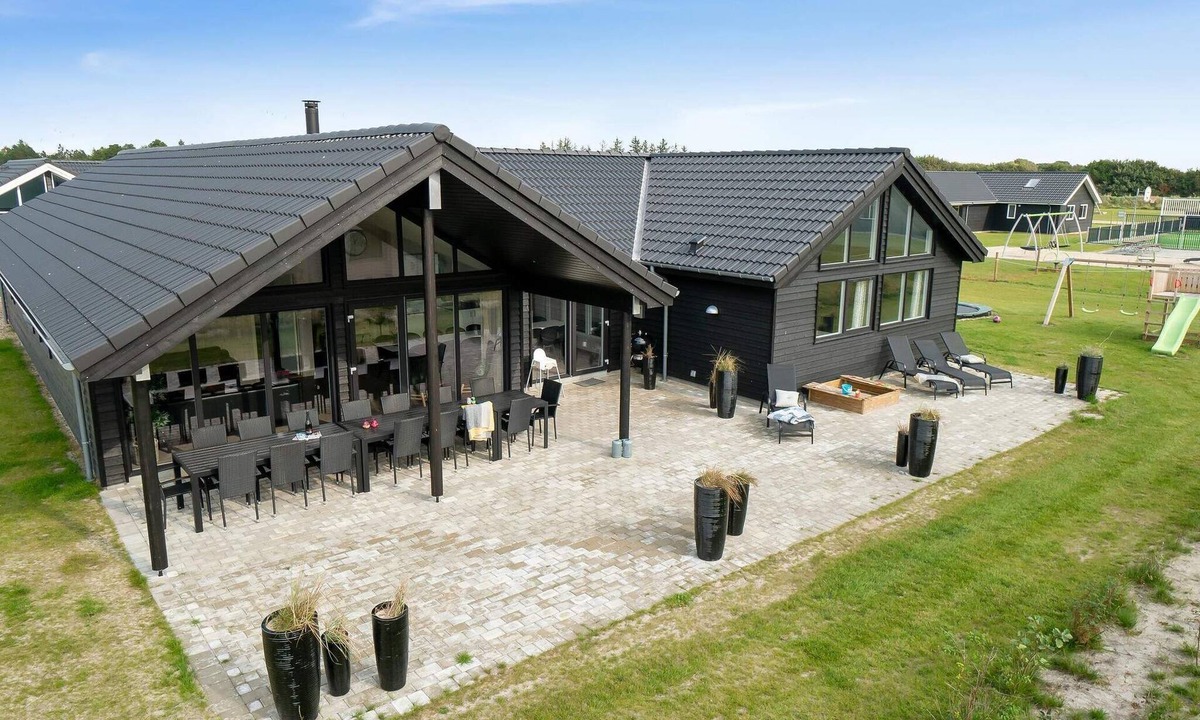 Houstrup House | 5 star holiday home in Nørre Nebel