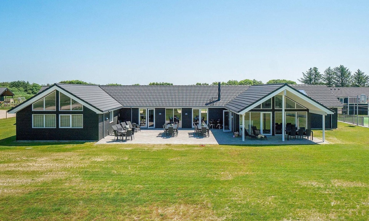 Houstrup House | 5 star holiday home in Nørre Nebel