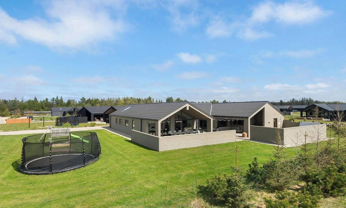 Houstrup House | 5 star holiday home in Nørre Nebel