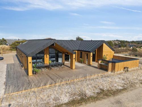 Henne Strand House | 5 star holiday home in Henne Beach