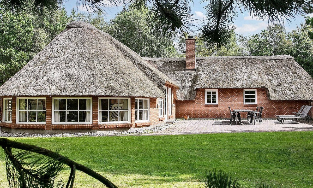 Bøtø By House | 5 star holiday home in Væggerløse