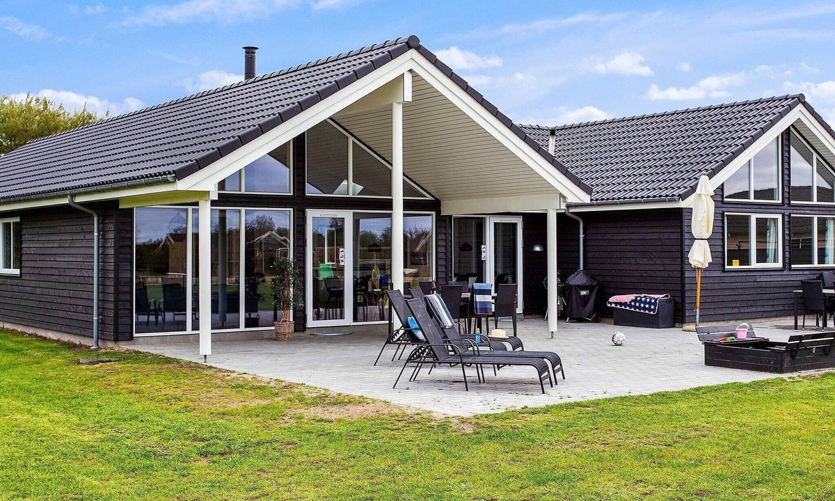 Idestrup House | 5 star holiday home in Idestrup